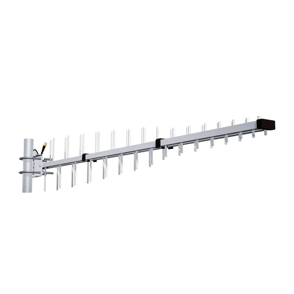 Antena de base mágnetica de tres bandas